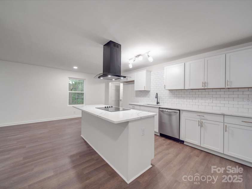 129 Wilson Street, Chester, SC 29706.  MLS# CAR4241584, YatesRealty ID 13158. 