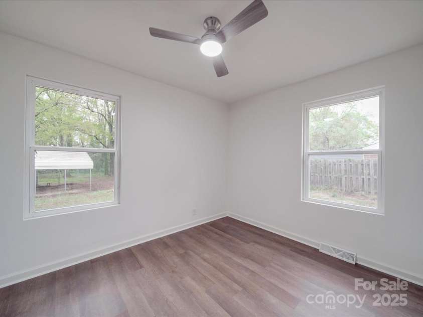 129 Wilson Street, Chester, SC 29706.  MLS# CAR4241584, YatesRealty ID 13158. 