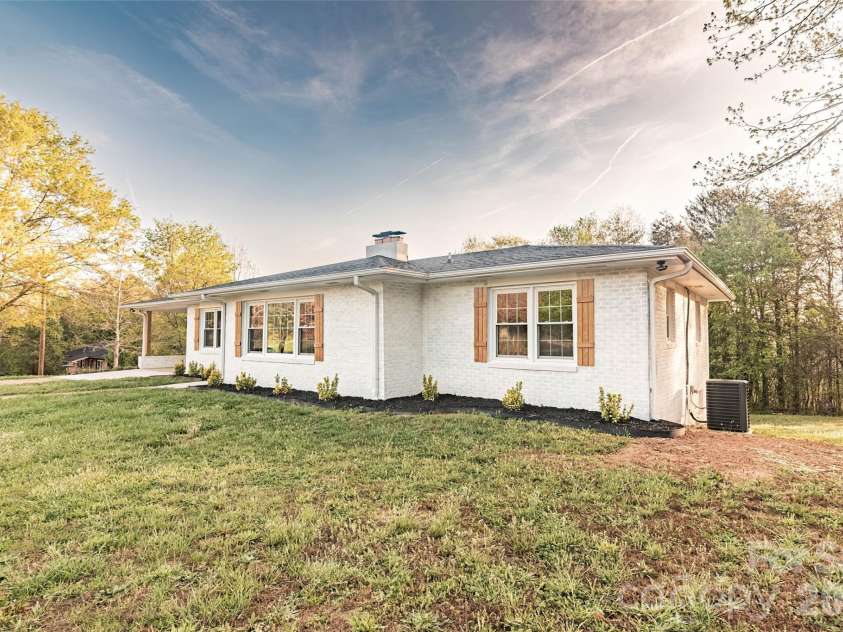 281 Jack Mckinney Road, Forest City, NC 28043.  MLS# CAR4364985, YatesRealty ID 13158. 