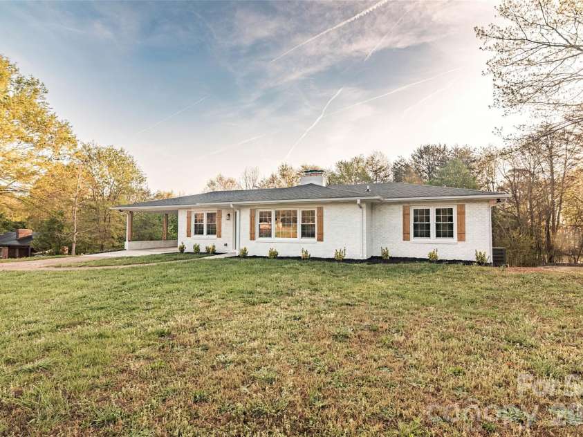 281 Jack Mckinney Road, Forest City, NC 28043.  MLS# CAR4364985, YatesRealty ID 13158. 