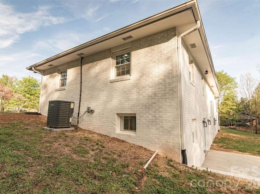 281 Jack Mckinney Road, Forest City, NC 28043.  MLS# CAR4364985, YatesRealty ID 13158. 