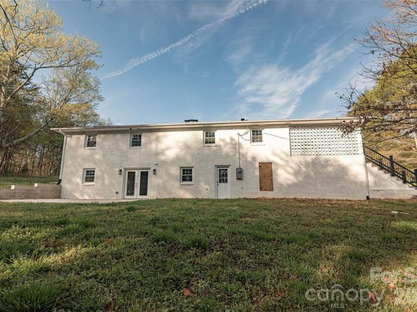 281 Jack Mckinney Road, Forest City, NC 28043.  MLS# CAR4364985, YatesRealty ID 13158. 