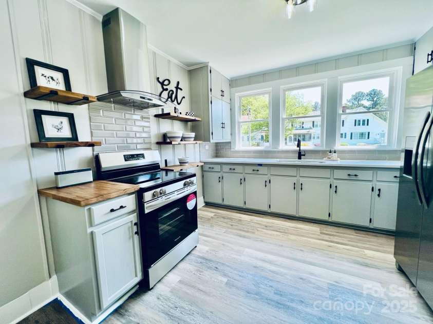 38 Kirk Place, Badin, NC 28009.  MLS# CAR4250816, YatesRealty ID 13162. 