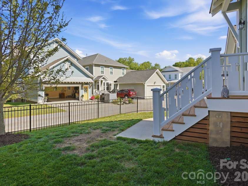 724 Bluff Loop Road, Rock Hill, SC 29730.  MLS# CAR4368937, YatesRealty ID 13163. 
