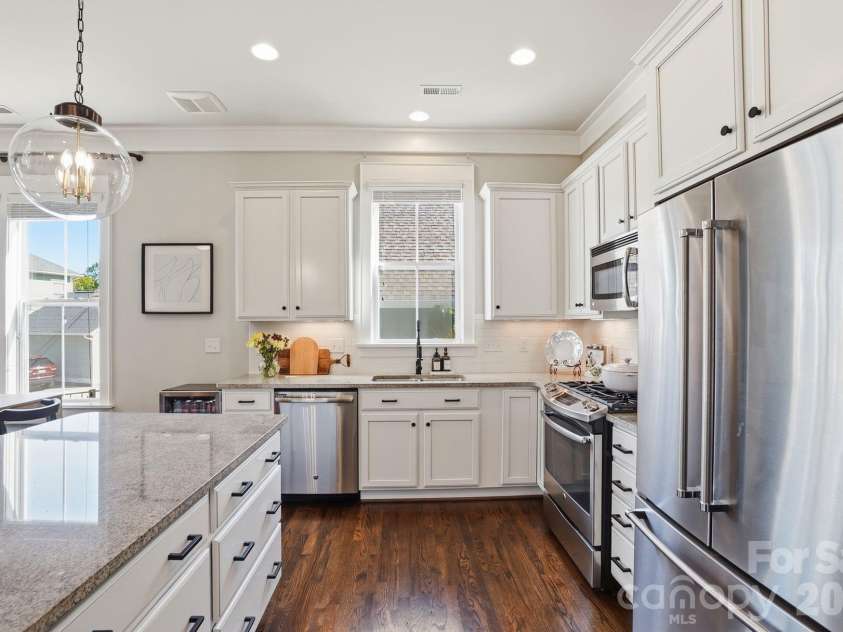 724 Bluff Loop Road, Rock Hill, SC 29730.  MLS# CAR4368937, YatesRealty ID 13163. Kitchen with upgraded island lighting