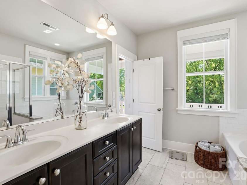 724 Bluff Loop Road, Rock Hill, SC 29730.  MLS# CAR4368937, YatesRealty ID 13163. Primary bath with double sinks 