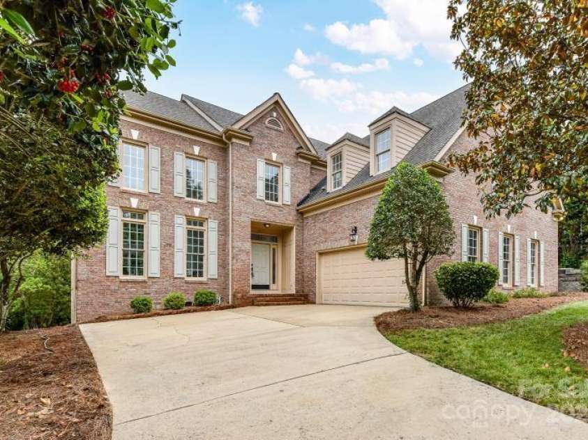 8921 Magnolia Heights Court, Charlotte, NC 28270.  MLS# CAR4248503, YatesRealty ID 13164. 