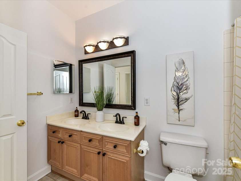 8921 Magnolia Heights Court, Charlotte, NC 28270.  MLS# CAR4248503, YatesRealty ID 13164. 