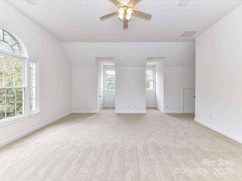 8921 Magnolia Heights Court, Charlotte, NC 28270.  MLS# CAR4248503, YatesRealty ID 13164. 