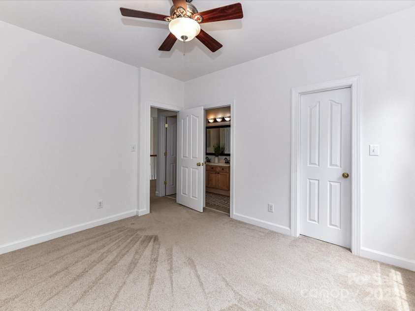 8921 Magnolia Heights Court, Charlotte, NC 28270.  MLS# CAR4248503, YatesRealty ID 13164. 
