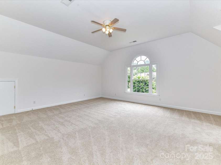 8921 Magnolia Heights Court, Charlotte, NC 28270.  MLS# CAR4248503, YatesRealty ID 13164. 