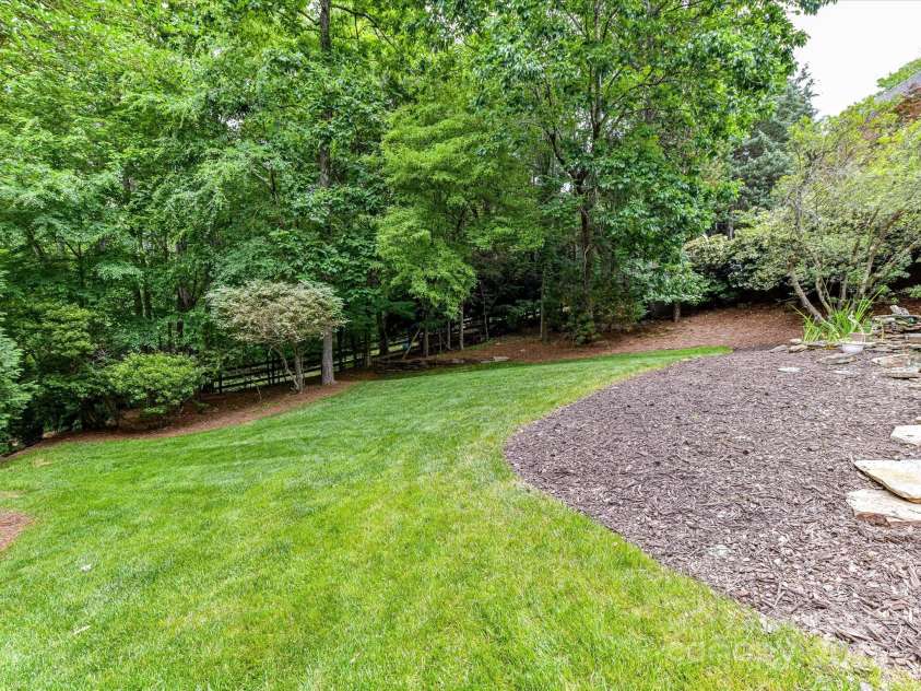 8921 Magnolia Heights Court, Charlotte, NC 28270.  MLS# CAR4248503, YatesRealty ID 13164. 
