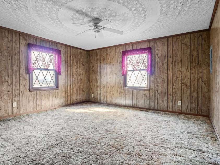 2845 Wood Gate Road, Lincolnton, NC 28092.  MLS# CAR4280676, YatesRealty ID 13165. 