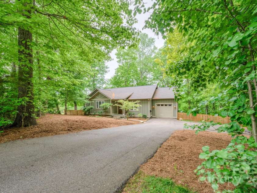 262 Erwin Hills Road, Asheville, NC 28806.  MLS# CAR4255578, YatesRealty ID 13166. Driveway is paved and private