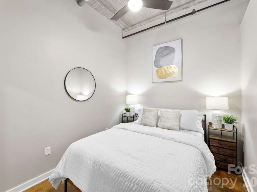 626 Graham Street, Charlotte, NC 28202.  MLS# CAR4350299, YatesRealty ID 13166. 