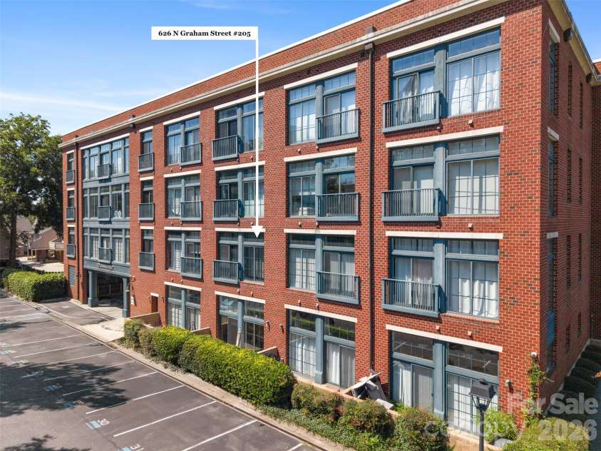 626 Graham Street, Charlotte, NC 28202.  MLS# CAR4426839, YatesRealty ID 13166. 