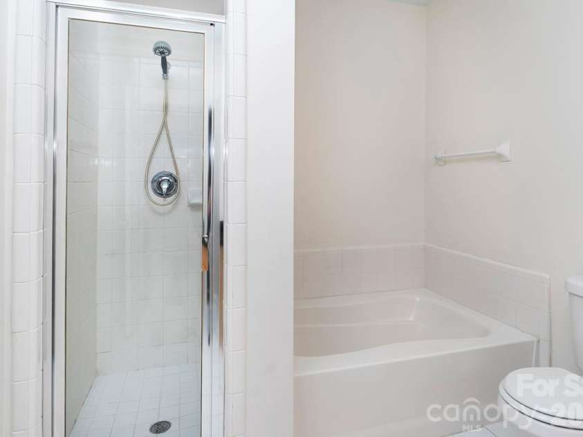 3408 Stettler View Road, Charlotte, NC 28210.  MLS# CAR4345113, YatesRealty ID 13167. 