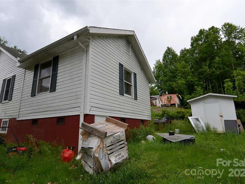 447 Harmony Grove Road, Nebo, NC 28761.  MLS# CAR4253632, YatesRealty ID 13167. 