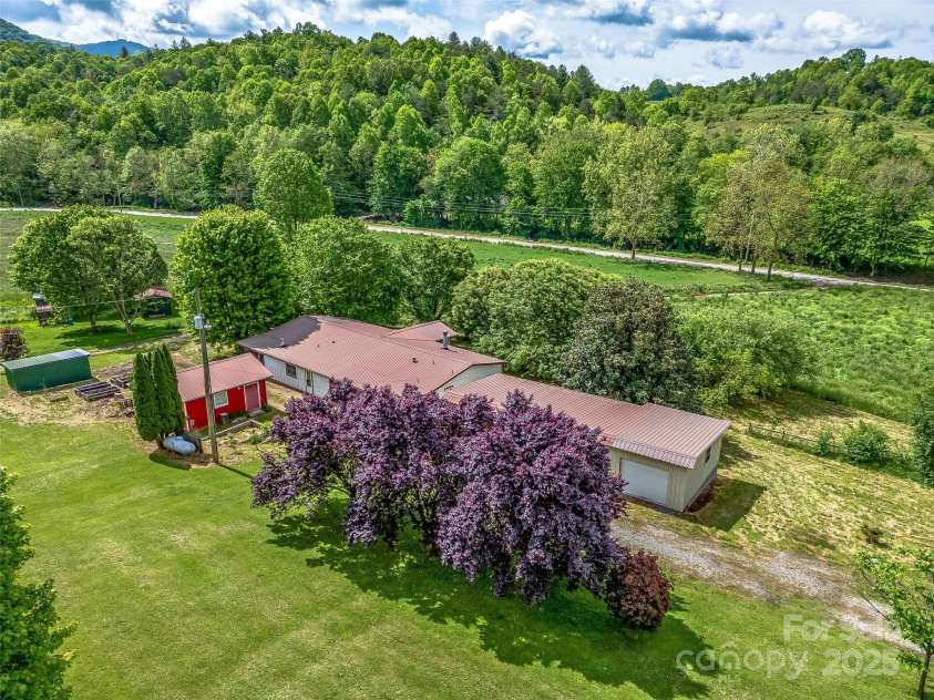 74 Saturn Court, Clyde, NC 28721.  MLS# CAR4259553, YatesRealty ID 13168. 