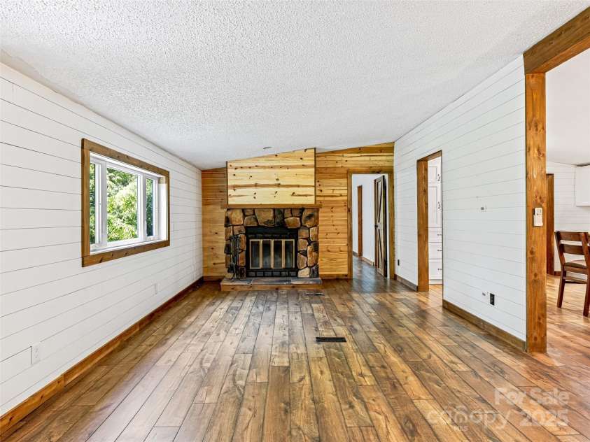 74 Saturn Court, Clyde, NC 28721.  MLS# CAR4259553, YatesRealty ID 13168. 