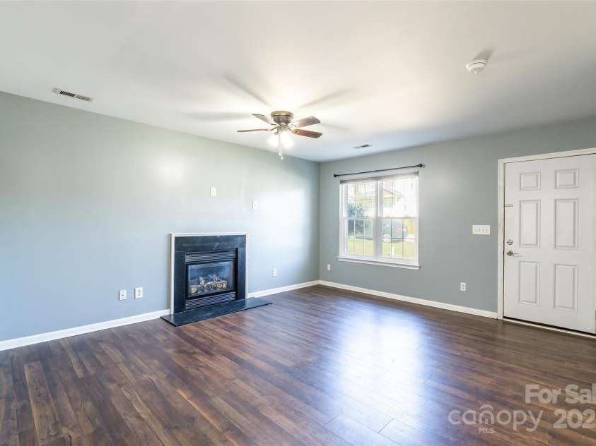 842 Wilcrest Court, York, SC 29745.  MLS# CAR4212436, YatesRealty ID 13169. 