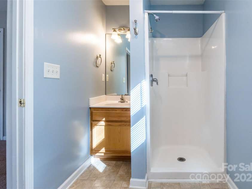 842 Wilcrest Court, York, SC 29745.  MLS# CAR4212436, YatesRealty ID 13169. 