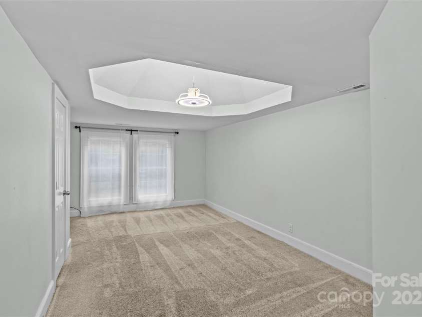 3824 Matthews Mint Hill Road, Matthews, NC 28105.  MLS# CAR4308589, YatesRealty ID 1317. 