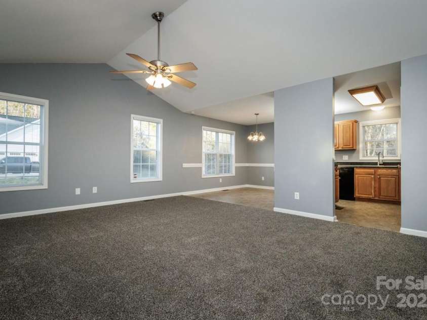 580 Earley Street, Kannapolis, NC 28083.  MLS# CAR4224146, YatesRealty ID 1317. 