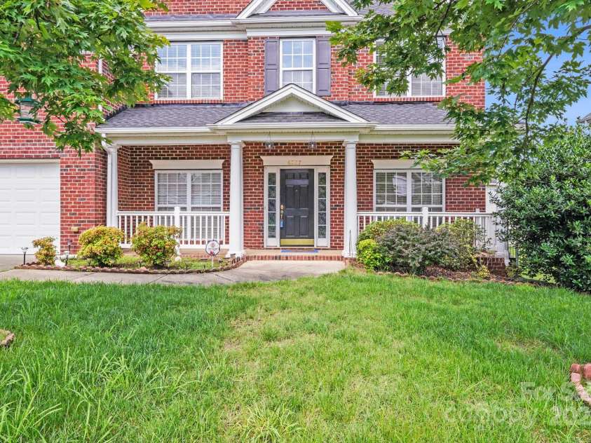 6227 Castlecove Road, Charlotte, NC 28278.  MLS# CAR4255965, YatesRealty ID 13170. 