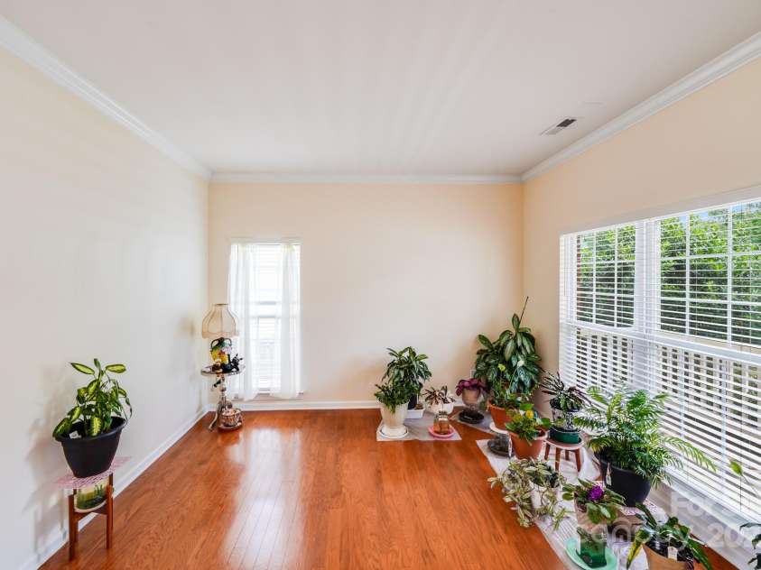 6227 Castlecove Road, Charlotte, NC 28278.  MLS# CAR4255965, YatesRealty ID 13170. 