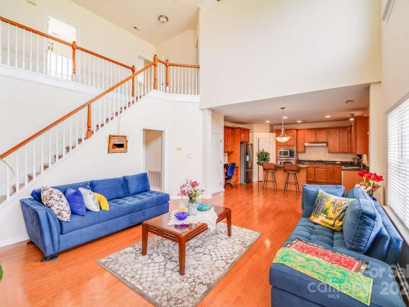 6227 Castlecove Road, Charlotte, NC 28278.  MLS# CAR4255965, YatesRealty ID 13170. 