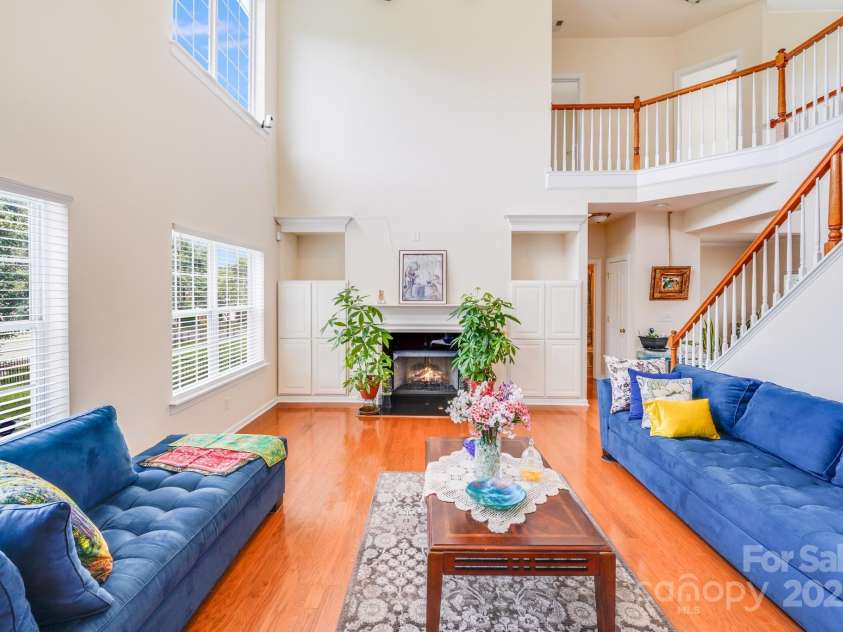 6227 Castlecove Road, Charlotte, NC 28278.  MLS# CAR4255965, YatesRealty ID 13170. 