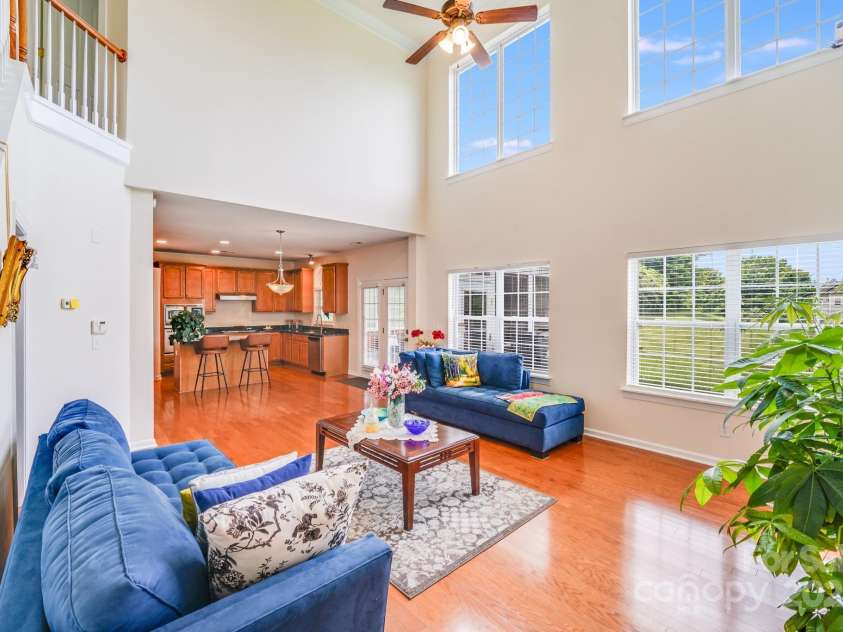 6227 Castlecove Road, Charlotte, NC 28278.  MLS# CAR4255965, YatesRealty ID 13170. 