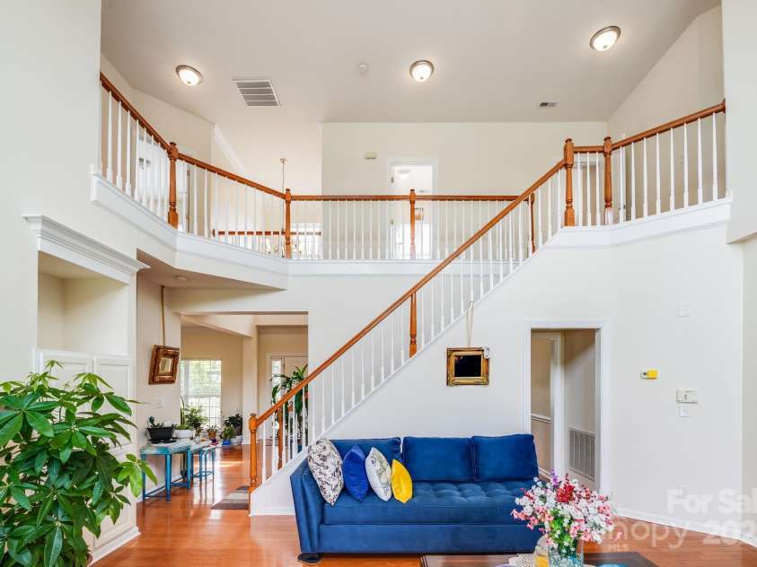 6227 Castlecove Road, Charlotte, NC 28278.  MLS# CAR4255965, YatesRealty ID 13170. 
