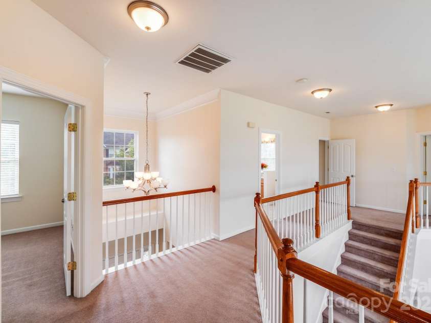6227 Castlecove Road, Charlotte, NC 28278.  MLS# CAR4255965, YatesRealty ID 13170. 