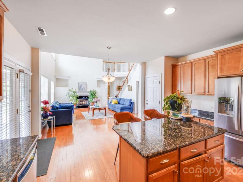 6227 Castlecove Road, Charlotte, NC 28278.  MLS# CAR4255965, YatesRealty ID 13170. 