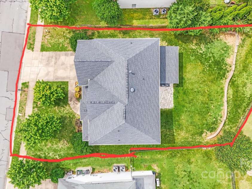 6227 Castlecove Road, Charlotte, NC 28278.  MLS# CAR4255965, YatesRealty ID 13170. 