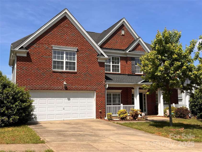 6227 Castlecove Road, Charlotte, NC 28278.  MLS# CAR4333354, YatesRealty ID 13170. 