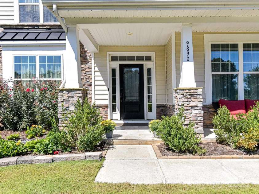 9890 Travertine Trail, Davidson, NC 28036.  MLS# CAR4302344, YatesRealty ID 13170. 
