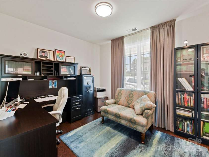 9890 Travertine Trail, Davidson, NC 28036.  MLS# CAR4302344, YatesRealty ID 13170. 