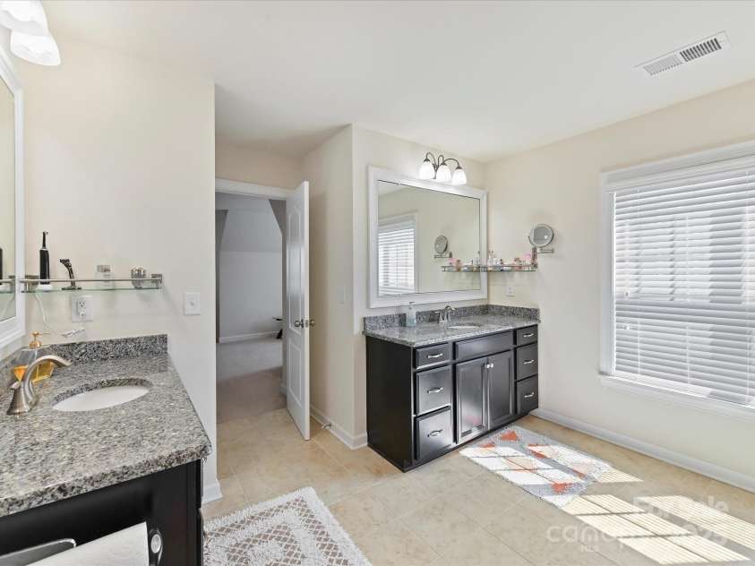9890 Travertine Trail, Davidson, NC 28036.  MLS# CAR4302344, YatesRealty ID 13170. 