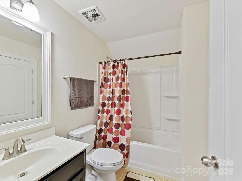 9890 Travertine Trail, Davidson, NC 28036.  MLS# CAR4302344, YatesRealty ID 13170. 