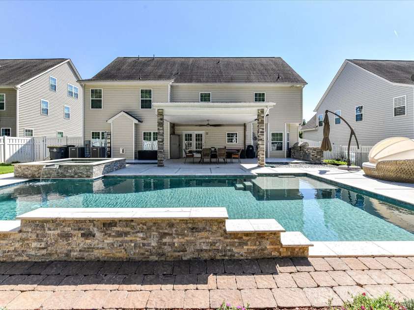 9890 Travertine Trail, Davidson, NC 28036.  MLS# CAR4302344, YatesRealty ID 13170. 