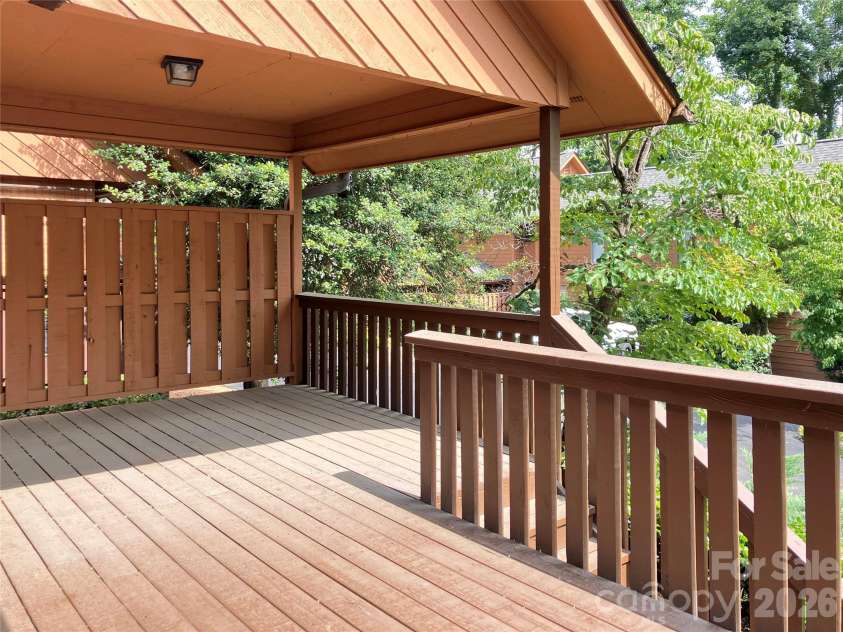 25 Village Drive, Asheville, NC 28803.  MLS# CAR4403144, YatesRealty ID 13171. 