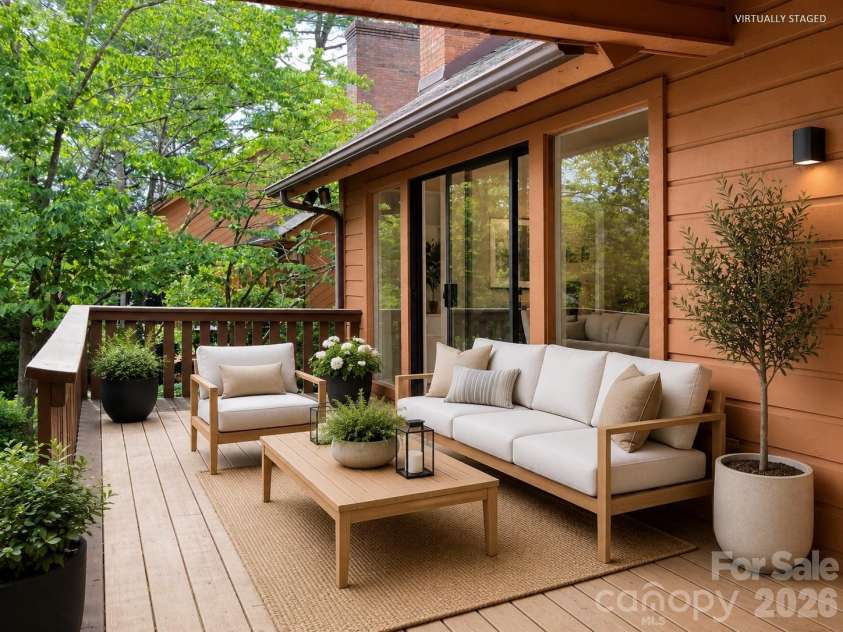 25 Village Drive, Asheville, NC 28803.  MLS# CAR4403144, YatesRealty ID 13171. 