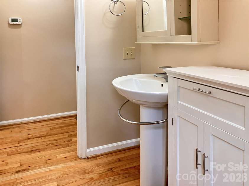 25 Village Drive, Asheville, NC 28803.  MLS# CAR4403144, YatesRealty ID 13171. 