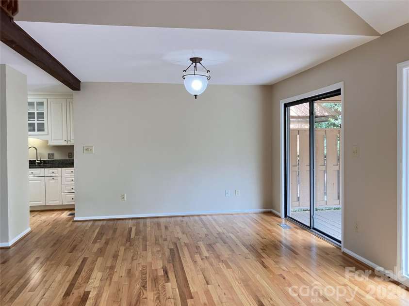 25 Village Drive, Asheville, NC 28803.  MLS# CAR4403144, YatesRealty ID 13171. 