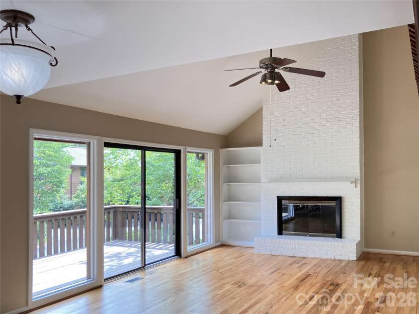 25 Village Drive, Asheville, NC 28803.  MLS# CAR4403144, YatesRealty ID 13171. 