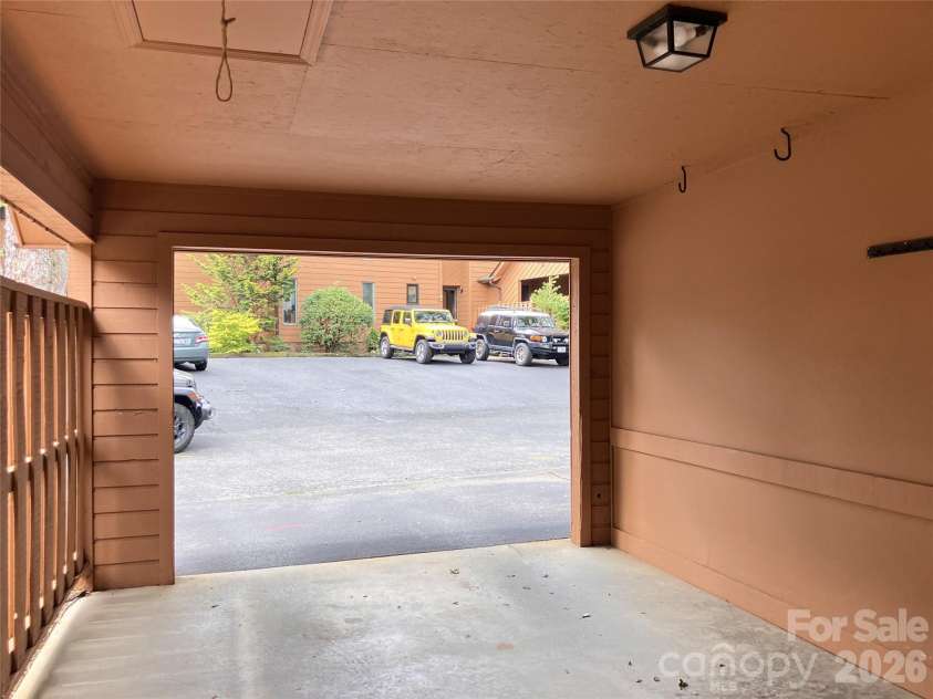 25 Village Drive, Asheville, NC 28803.  MLS# CAR4403144, YatesRealty ID 13171. 