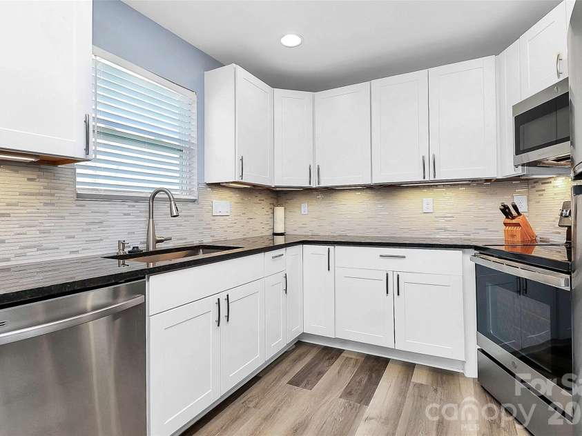 105 Ace Avenue, Dallas, NC 28034.  MLS# CAR4346384, YatesRealty ID 13172. 